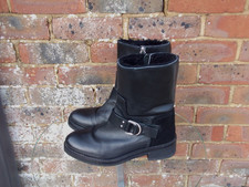 Jigsaw black leather low block