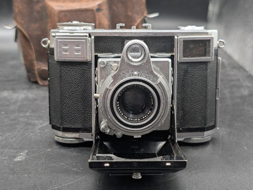 Zeiss ikon contessa 45mm 8 - zeiss, f/2.8