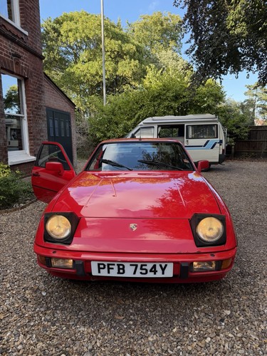 Porsche 924