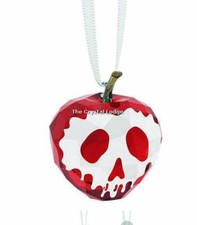SWAROVSKI DISNEY ORNAMENT POISONED APPLE (SNOW WHITE) 5428576 MINT BOXED RETIRED