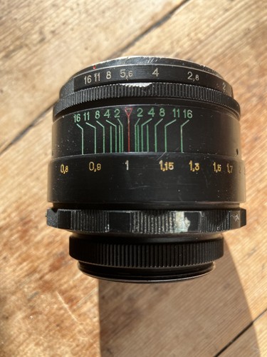 Helios 44m 58mm 0 - 44m, f/2.0