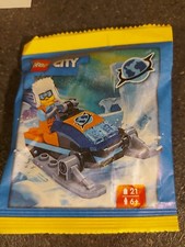 Lego City Explorer Mini Figure