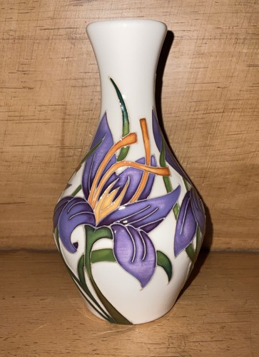 Moorcroft pottery saffron gold - moorcroft,