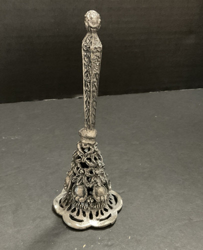 Antique ornate mussie - ornate, mussie-tussie