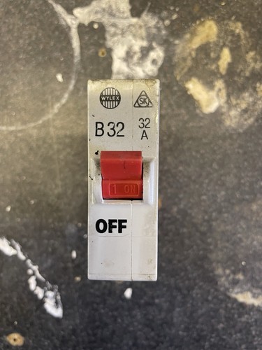 Wylex amp type - amp,
