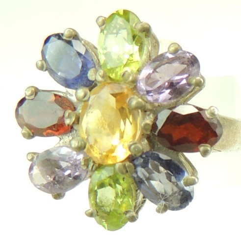 Multi gem flower - ring, garnet