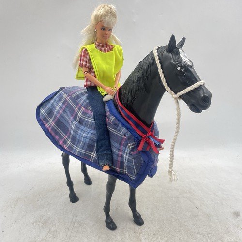 Mattel barbie doll 1993 body - doll,