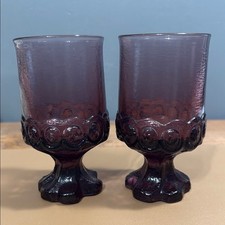 Set of 2 purple glass colored Tiffin Franciscan Madeira Champagne Coupe Glasses