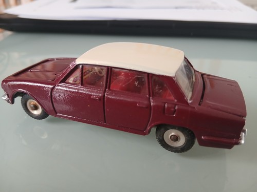 Dinky toys 135 triumph - 135,