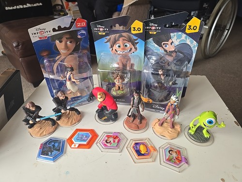 Disney infinity figures bundle - figures,