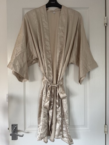 Beige gold satin feel medium - beige,