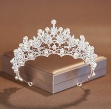 Pearl Rhinestone Crystal Crown