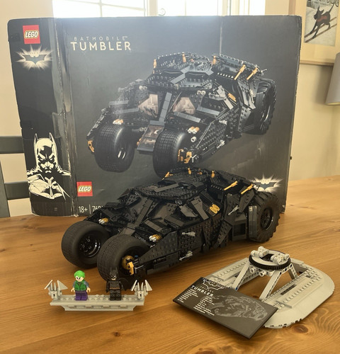 Lego the batman batmobile - lego,