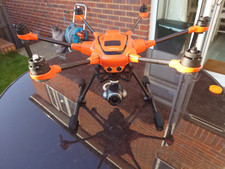 Yuneec H520e Commercial Drone bundle with E90X 4k camera, Professional hard case