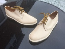 Dr Martens 1461 cream patent