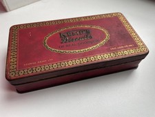 Vintage 1930s Kemp’s Biscuits Red Gold Tin