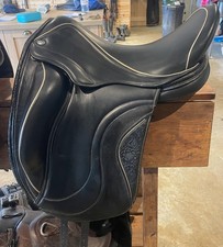 Ryder premier dressage saddle