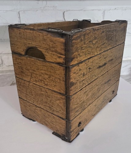 Antique vintage wooden crate - wooden,