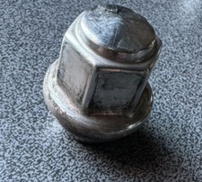Ford Genuine Wheel Nut M12 x 1.5 (19mm Socket ) Used  X 1 Nut Focus Mondeo Kugar