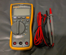 Fluke 117 True RMS Digital