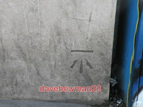 Photo brighton benchmark - photo,