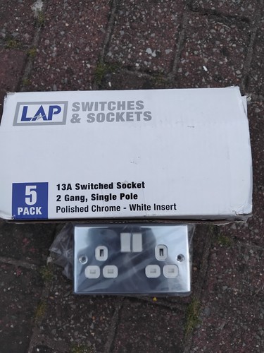 Lap switched socket 13a - lap,