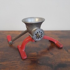 SPONG No 301 Mincer 1950s manual meat grinder Retro Red Vintage