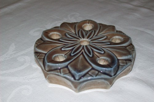 Wade water lily candle - wade, holder