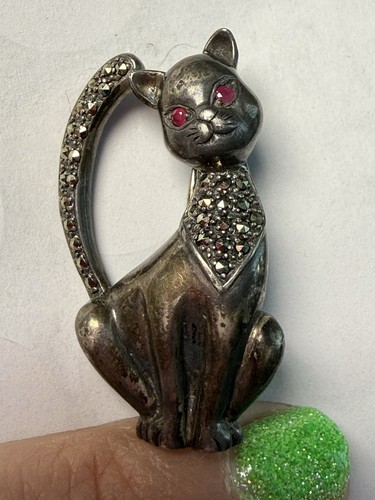 Vtg silver cat 5 - vtg, 1.5”