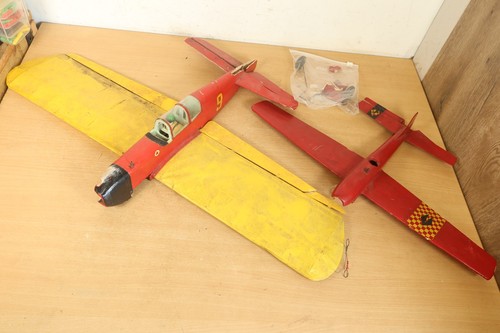 Vintage control line model - control,