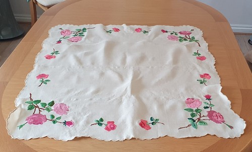 Vintage hand embroidered - embroidered, small