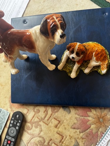 Bernard dog figurines - 2,