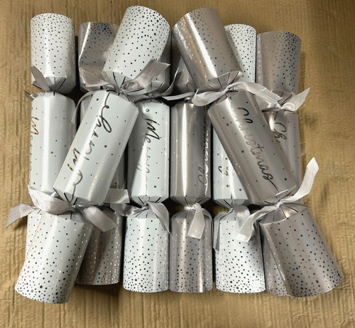 Christmas crackers silver - crackers,