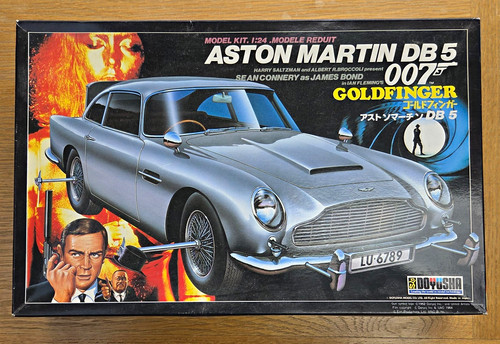 Doyusha aston martin db5 - 1:24,