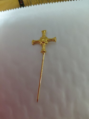 Stick pin cross - stick,
