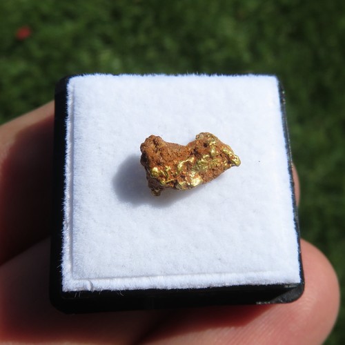 Minerals rare natural gold - minerals,