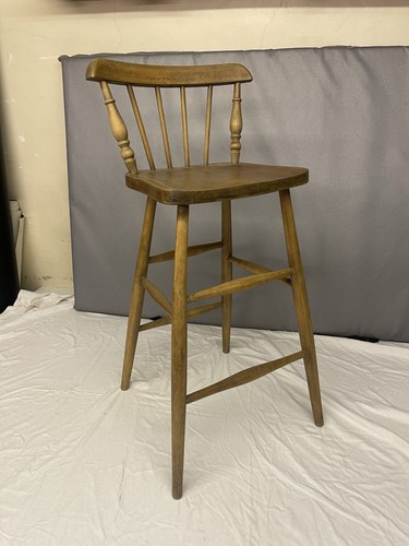 Wooden antiqued pine - antiqued,