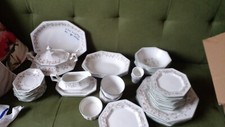 Eternal Bue Dinner Service