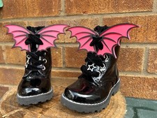 Pink / Black Wings for shoes or boots, Pair of shoe charms shoelace charms Wings