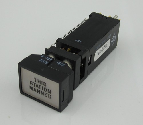 Illuminated push switch - illuminated,