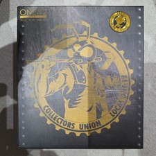 Mezco One:12 Exclusive Gomez Collectors Union Local One:12