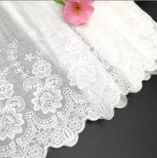 8.5"/21.5cm Broderie Anglaise