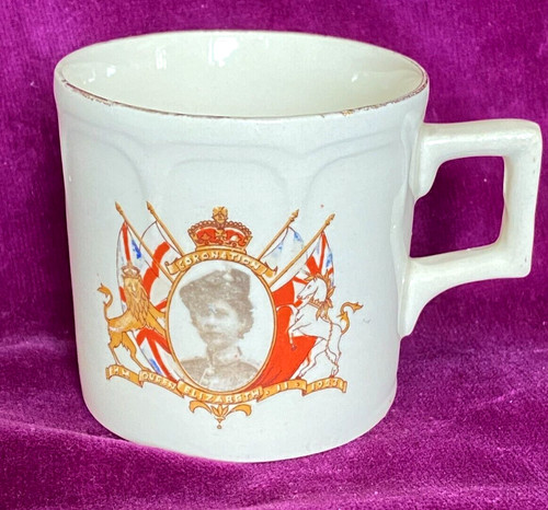 Royal art pottery queen - pottery,