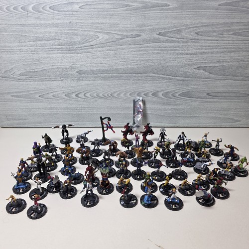 Heroclix bundle lot marvel - heroclix,