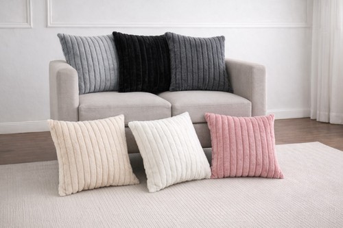 Ribbed plush cushion - plush,