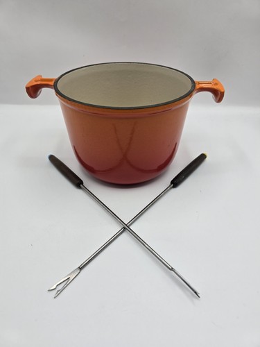 Vintage creuset cast - cast, iron