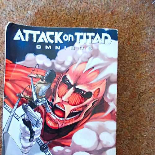 Attack titan omnibus vol - titan,