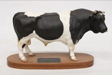 BESWICK FRIESIAN BULL CONNOISSEUR MODEL No A2580B