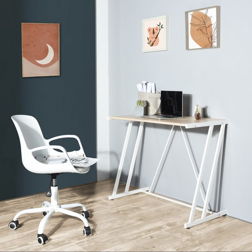Computer gaming desk work - gaming,
