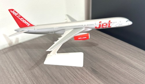 Boeing 757 jet2 official - boeing,